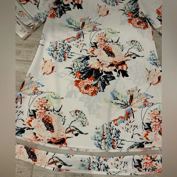 Floral White 3/4 Sleeve Mini Dress Size S - Image 3