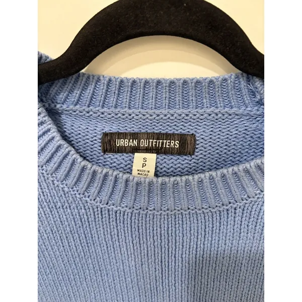 Urban Outfitters blue cropped Aiden Pullover Knit Sweater Small - Image 2