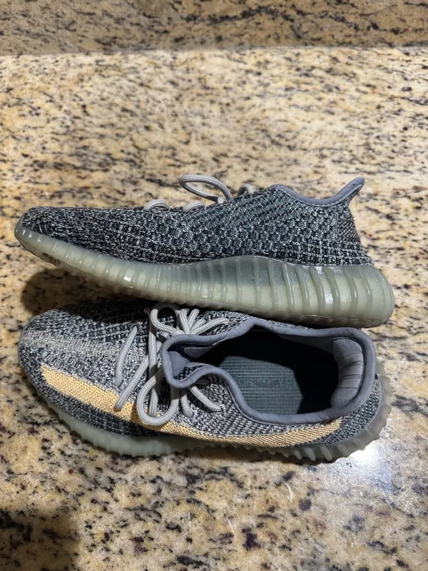 Yeezy Boost 350 V2 Ash Blue Adidas - Image 3