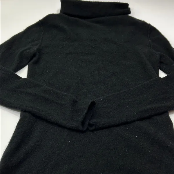 Black Turtleneck Top old Navy Cashiers - Image 6