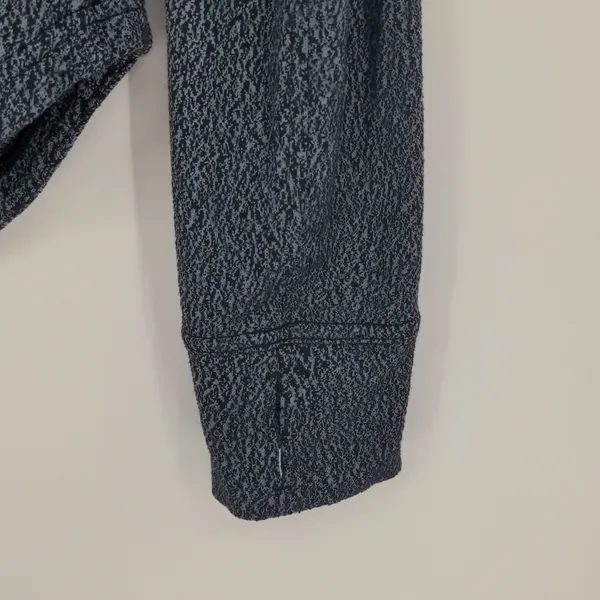 Lululemon Pick Up The Pace Long Sleeve‎ SIze 8 Luon Spray Jacquard Blue Black - Image 9