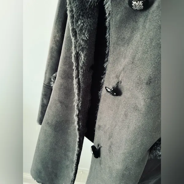 Nice stylish GUESS coat 🖤🖤🖤 - Image 16