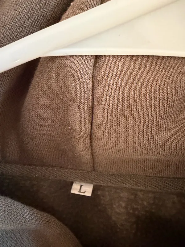 brown hoodie Size L - Image 3