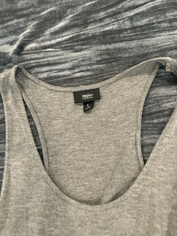 Mossimo Light Gray Tank Top with Subtle Pattern Size L Size L - Image 2