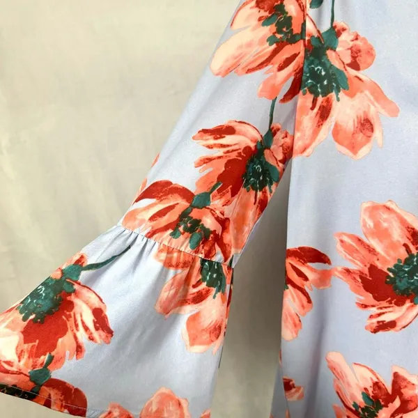 Light blue floral backless oversized top size medium - Image 2