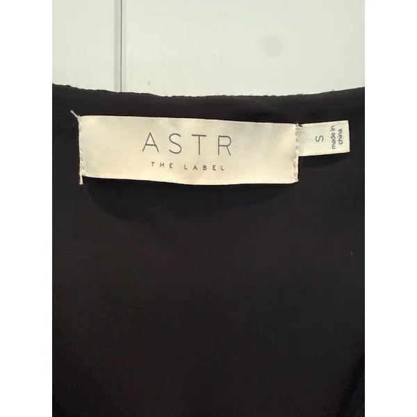 ASTR‎ The Label Black Cowl Neck Sleeveless Ruched Mini Dress - Image 2