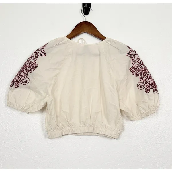 NWT Universal Thread Boho Embroidered Peasant Crop Top XS Cottagecore - Image 3