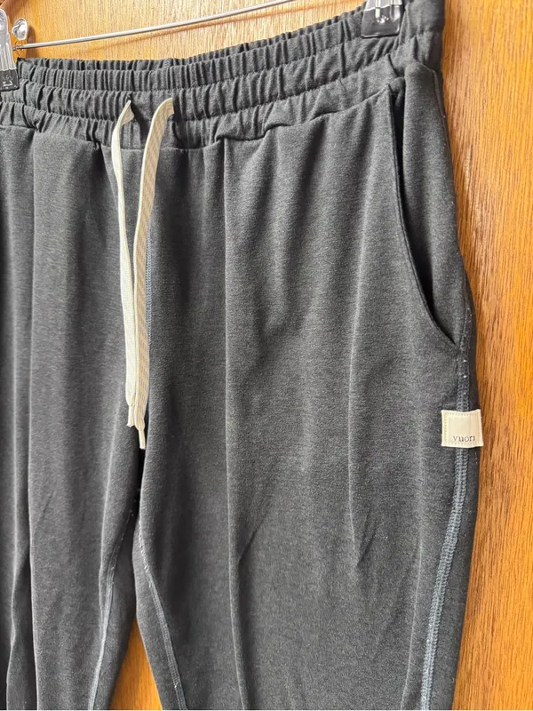 Vuori Performance Joggers Womens Pants Pull On DreamKnit Black Small - Image 4