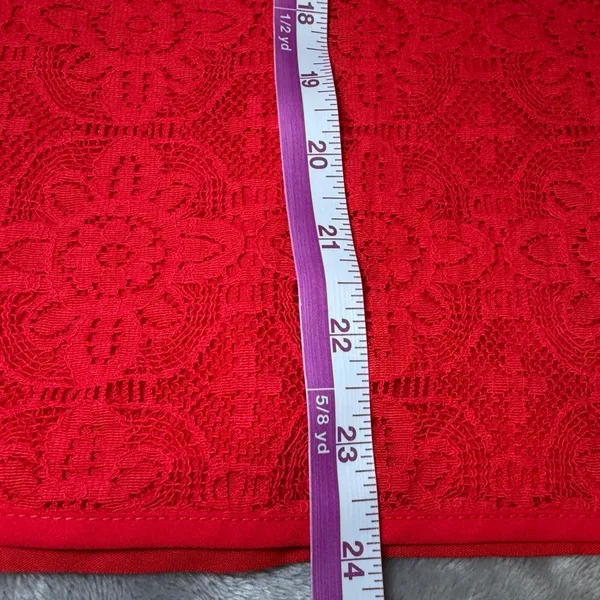 Entro Womens SIze Large Red Lace Tank Top Embroidered Floral Neck Keyhole Boho - Image 10