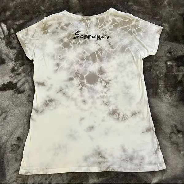 Anime Graphic T-Shirt - White & Gray - Image 4