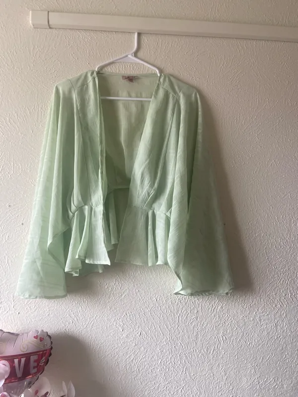 Buckle Light Green V-Neck Peplum Blouse - Women - Image 2