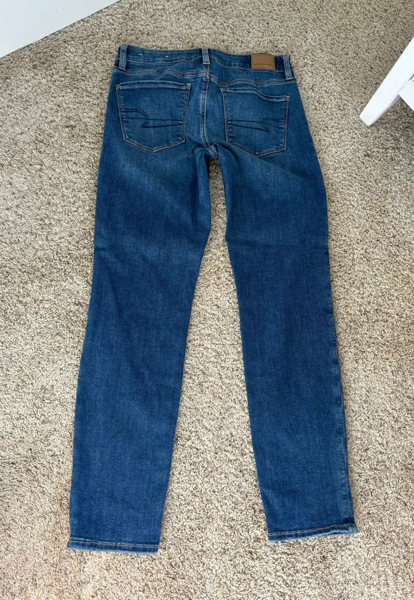 american eagle outfitters jeans - Image 2