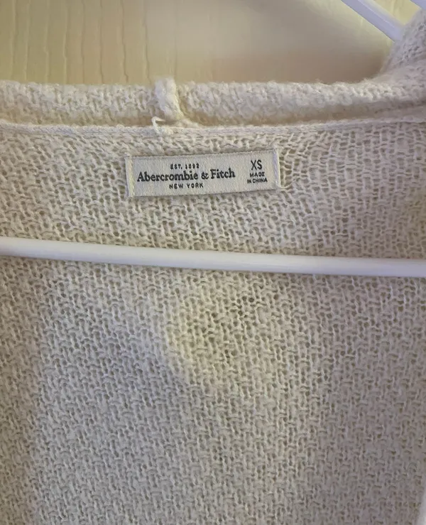 Abercrombie White Cardigan - Image 3