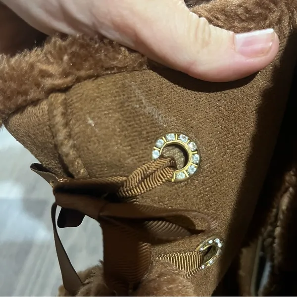 No Brand, Generic of Ugg Boots; Tan with Criss cross Bow with Pom Poms 9 Women’s - Image 3
