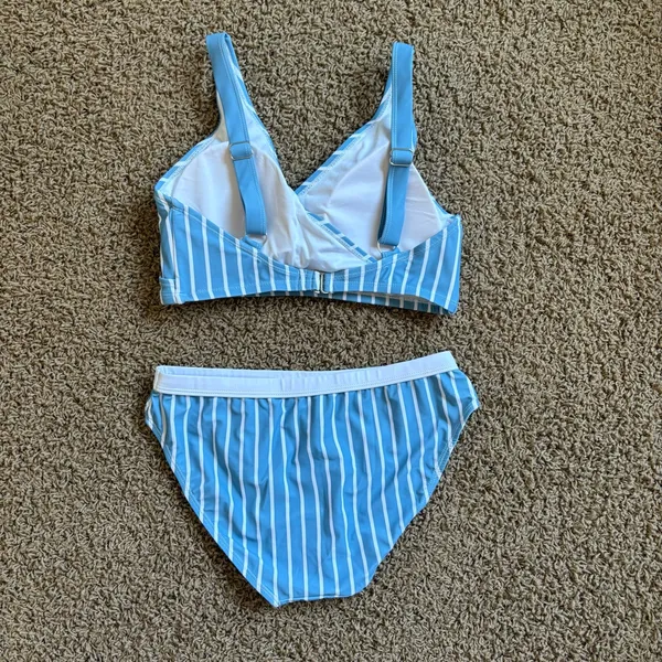 Kindred Bravely Women's Swimsuit Top Small / Bottoms Medium Blue Stripe‎ - Image 4