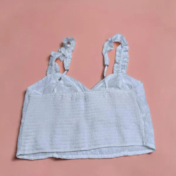 Abercrombie & Fitch‎ White Eyelet Ruffle Strap Smocked Crop Top Size L - Image 2
