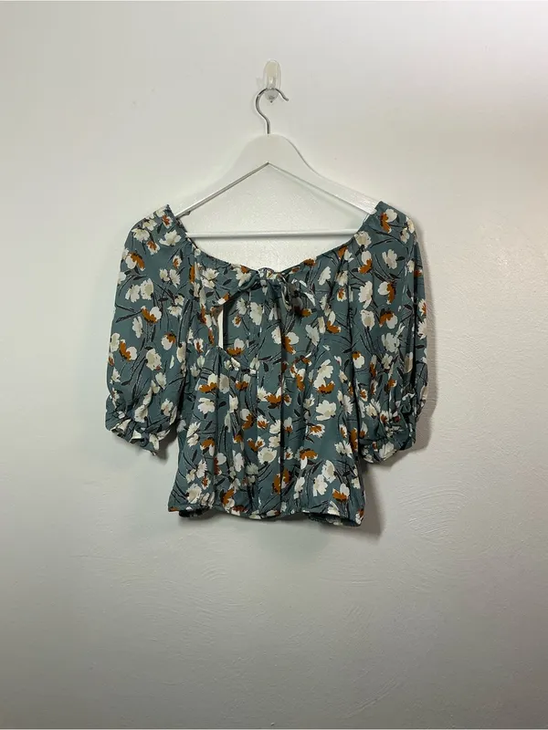 Sienna Sky Floral Puff-Sleeve Blouse in Sage Blue White & Rust Accents Medium - Image 2