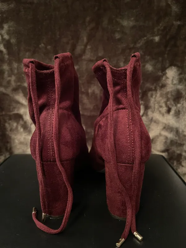 Velvet High Heels Red Size 6 - Image 2