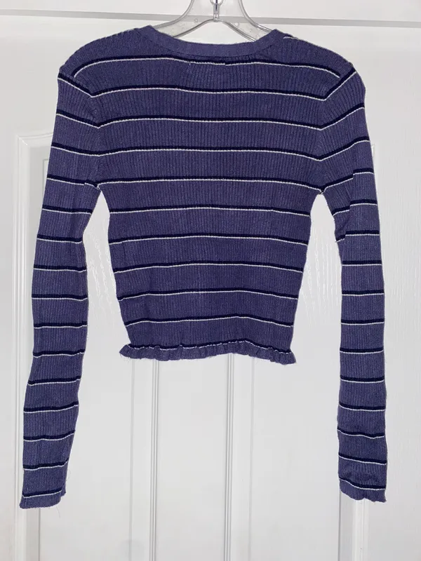 LA Hearts Cropped Sweater - Image 3