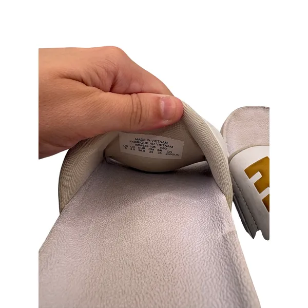 Nike White Size 6 Slide Sandals Gold Logo Casual Sporty Summer Footwear - Image 9