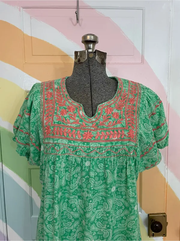 Sister Mary Green Paisley Embroidered Tiered Cotton Mini Boho Dress Sz S 🧡🎀 - Image 2