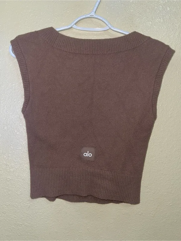 ALO Snuggle Up Sweater Short Sleeve color Mushroom (Best for Size S) - Image 2
