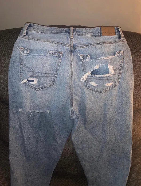 American Eagle relaxed mom jean - Image 4