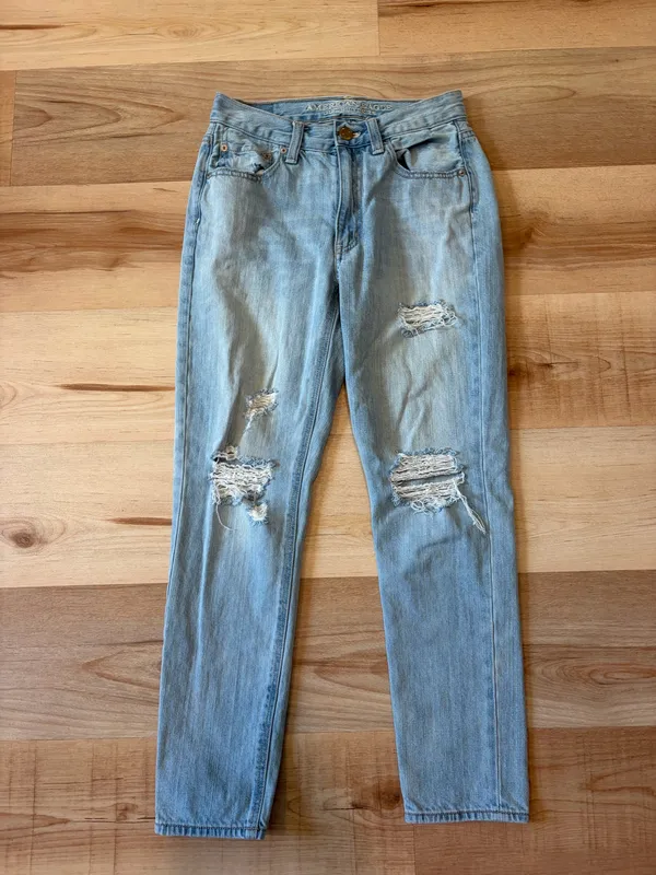 American Eagle Jeans - Image 2