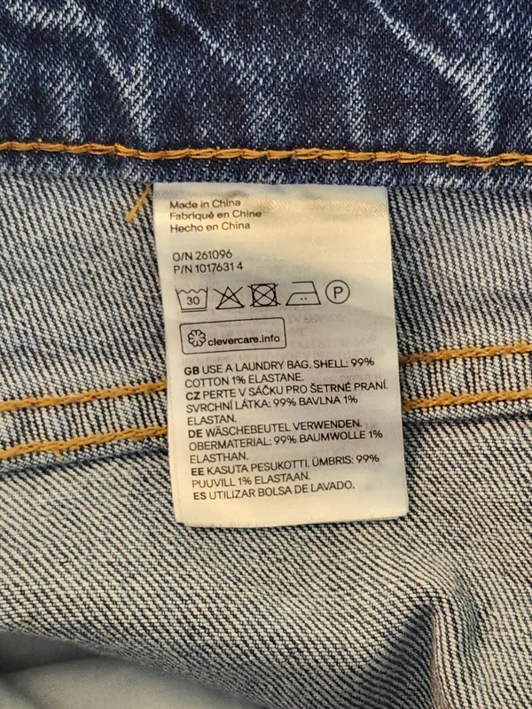H&M Womens Button-Fly Distressed Straight Leg Jeans Size 6 - Image 10