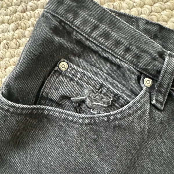 Custom 90s Mom Wrangler High-Waisted Black Jean Shorts 34 X 30 Relaxed Fit - Image 2