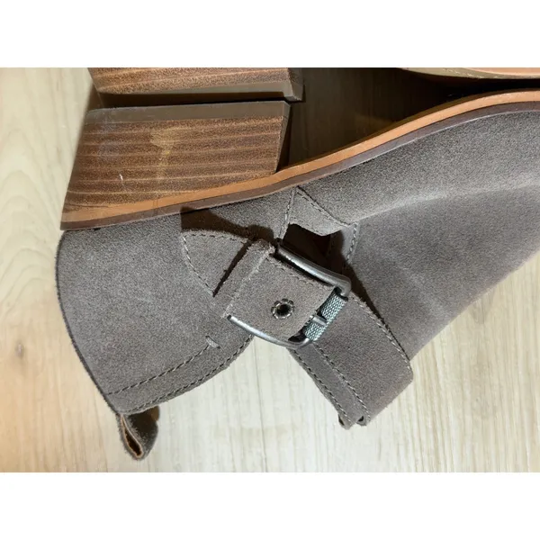 Frye and Co. Suede Ankle Booties Gray 8‎ Women Buckle Pointed Toe 3470781-GRY - Image 12