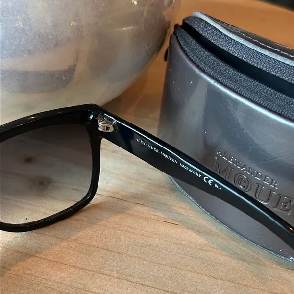 Alexander McQueen AMQ 4194/S 807JJ 56🔲16 140 Crocodile Textured Sunglasses - Image 7
