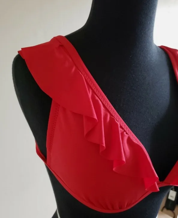 Shade & Shore Red Ruffle Bikini Swimsuit Top - Image 3