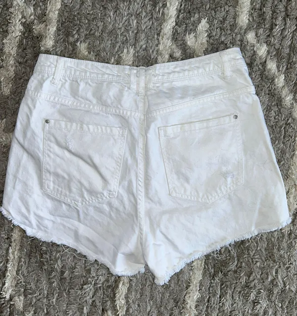 Nasty Gal White Denim Shorts - Image 2