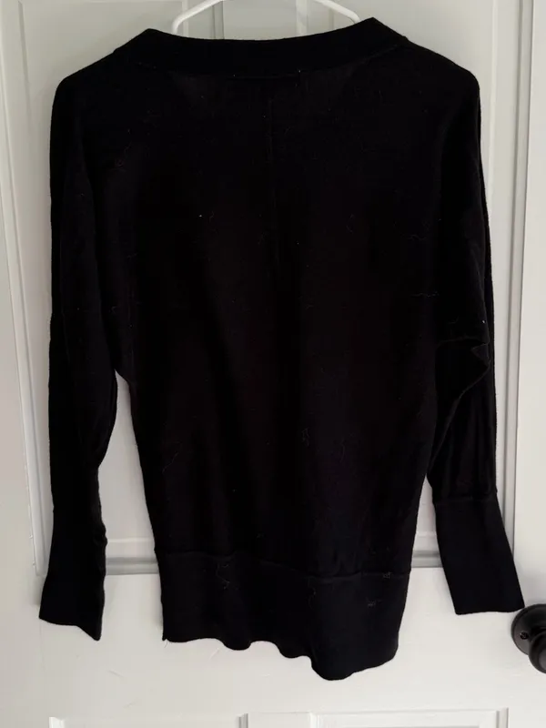 LOFT‎ Black V-Neck Dolman Sleeve Sweater Women’s Medium Wool Blend - Image 6