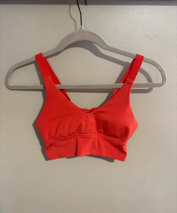 Aerie offline twist back padded red sports bra - Image 3