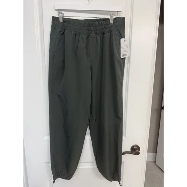 NWT Apana Green Cargo Jogger Pants L - Image 3