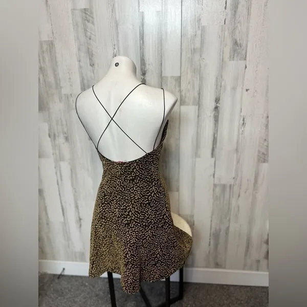 Love 83 Gold and black flare dress - Image 6