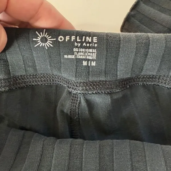 OFFLINE by‎ Aerie OG Original Flare Leggings Ribbed High Rise Black Grey Medium - Image 3