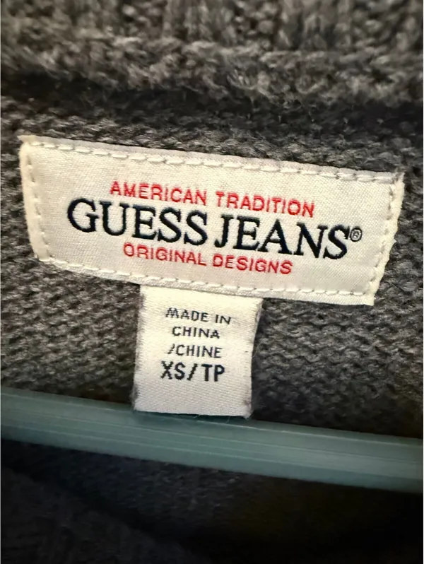 Guess Jeans Gray Crewneck Sweater with Logo Patch XS - Image 2