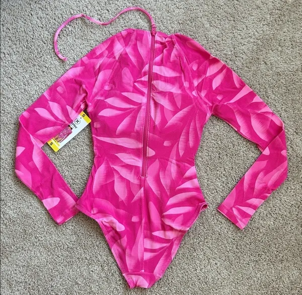 Hurley Pink Long Sleeve Swimsuit. S - Image 8