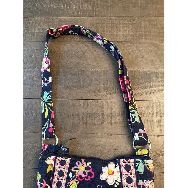 Vera Bradley Crossbody Hipster‎ Bag Ribbons Retired Pattern Purple Navy Blue - Image 3