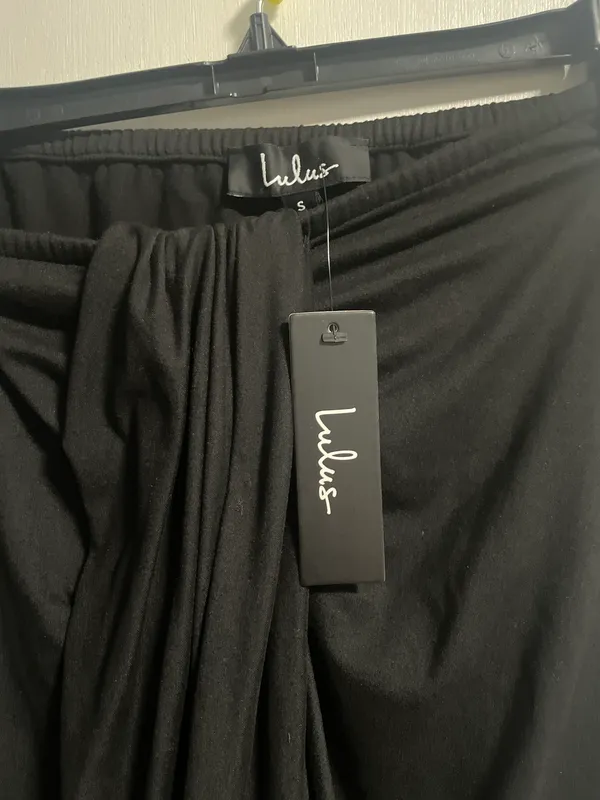 Lulus Long Skirt With Open In The Front NWT - Image 2