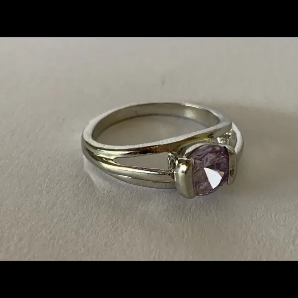 Amethyst Solitaire Light Purple Silver Ring Size 6 NEW - Image 6