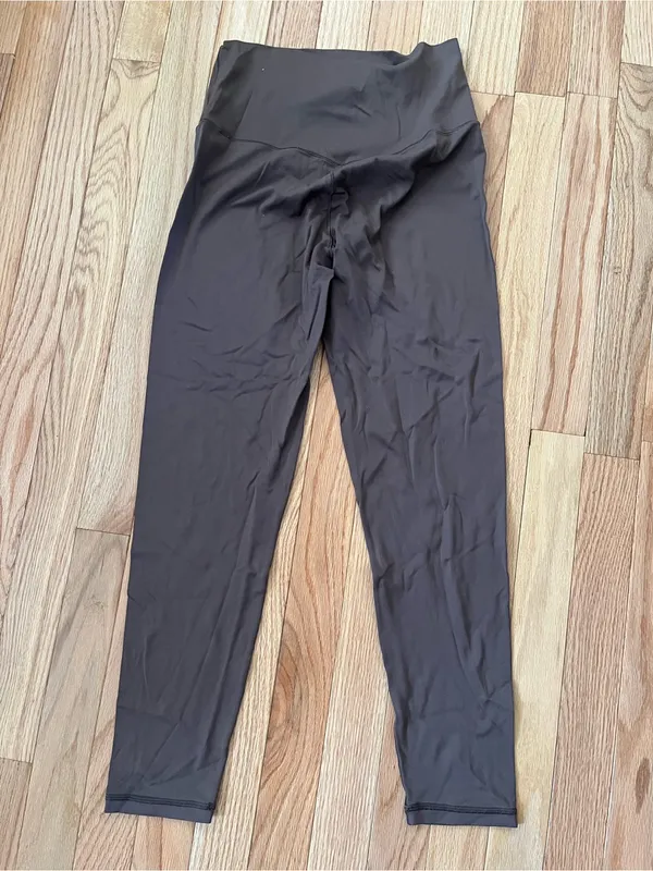 Offline By Aerie 7/8 Chocolate Brown Leggings Medium Earthy Minimalist Pilates - Image 4