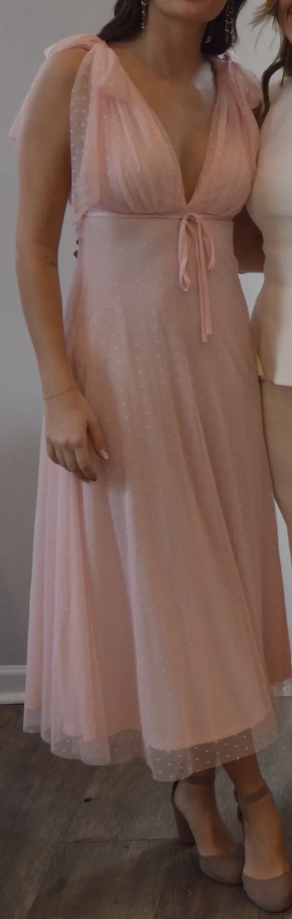 Boutique Pink v neck midi dress - Image 3