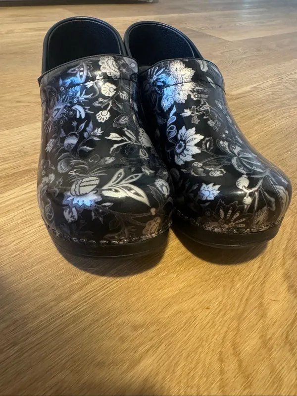 Dansko Professional Floral Patent Leather Clogs Women’s EU 41 US 10.5–11 - Image 8