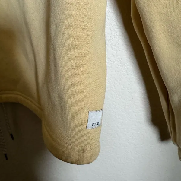Vuori Restore Crewneck Sweatshirt Sz Large‎ in Yellow Golden - Image 5
