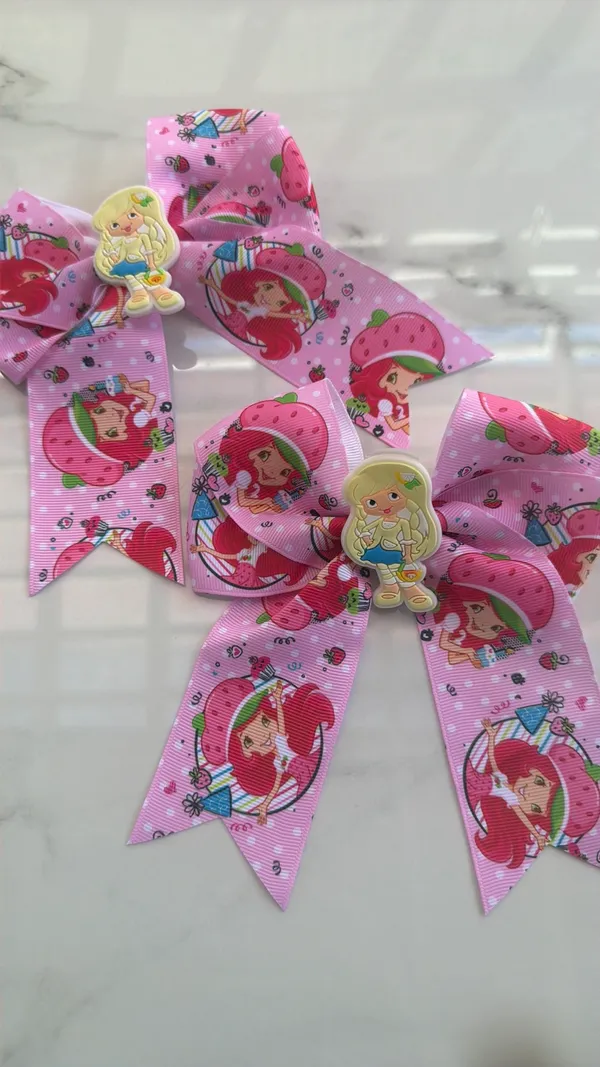Adorable set of 2 Strawberry Shortcake-inspired hair bows - Image 3