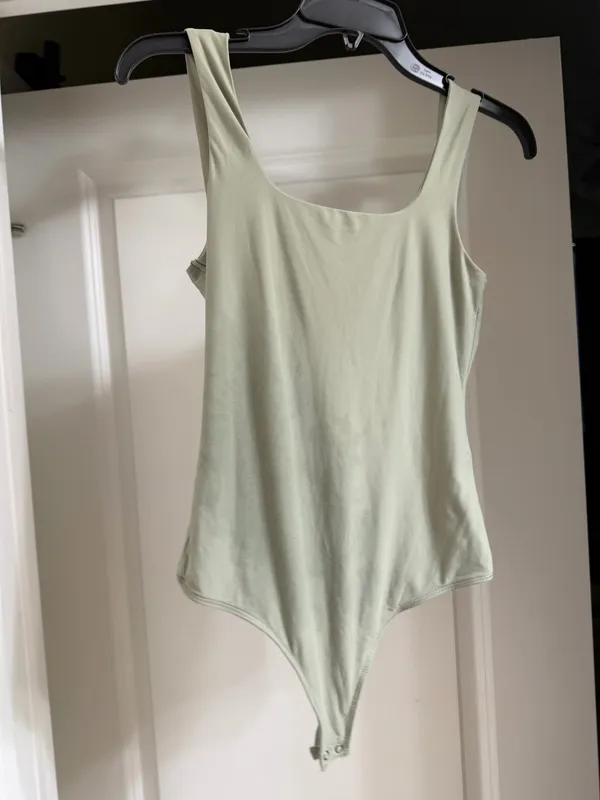 Abercrombie body suit small - Image 4